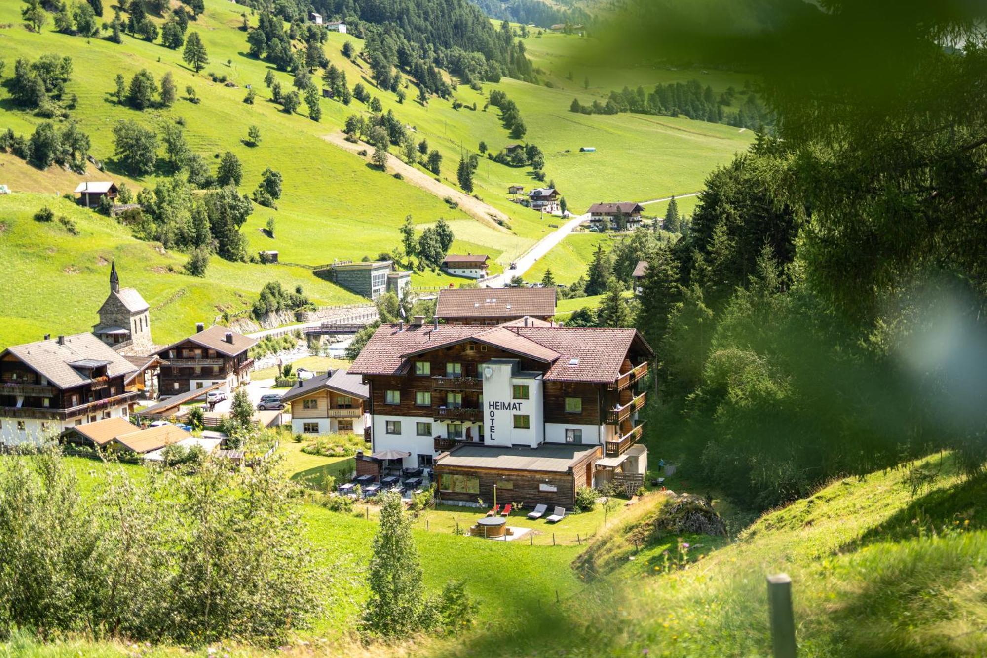 Heimat - Das Natur Resort Pragraten Exterior photo
